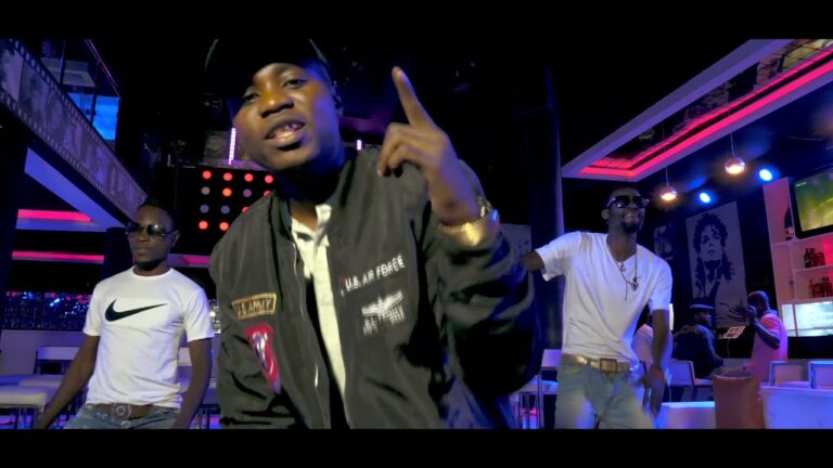 La femme d&rsquo;aujourd&rsquo;hui: SYL INSECTE FEAT KHARYSMA ARAFAT NZABA